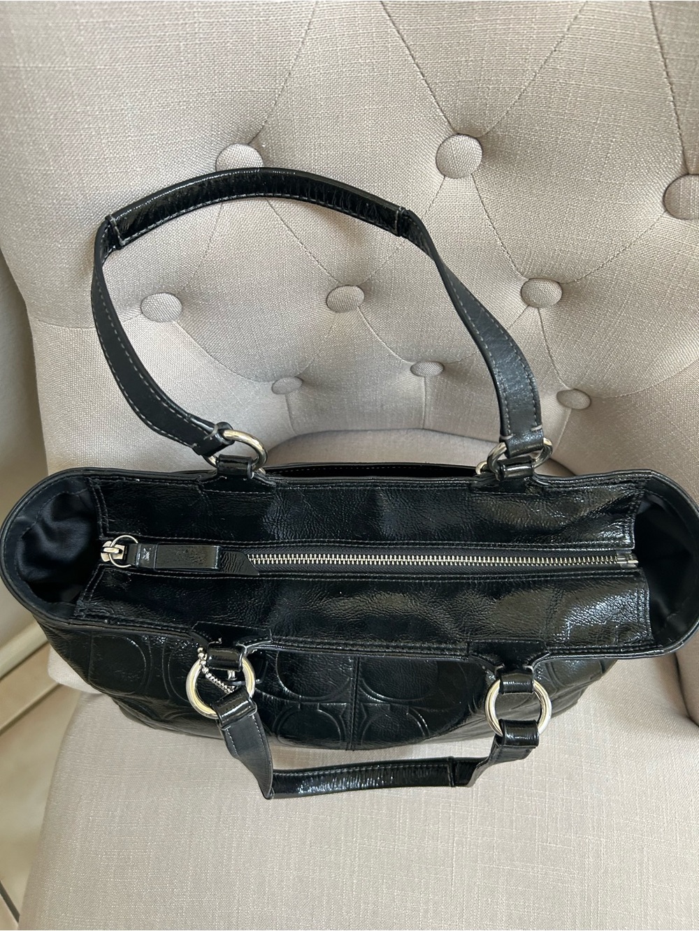Coach Black Patent Signature Embossed Shoulder Bag - Picture 3 of 11
